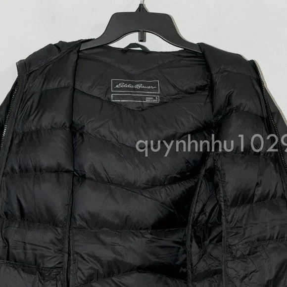 Eddie Bauer Women's CHEVRON DOWN PARKA IN BLACK - Picture 5 of 7